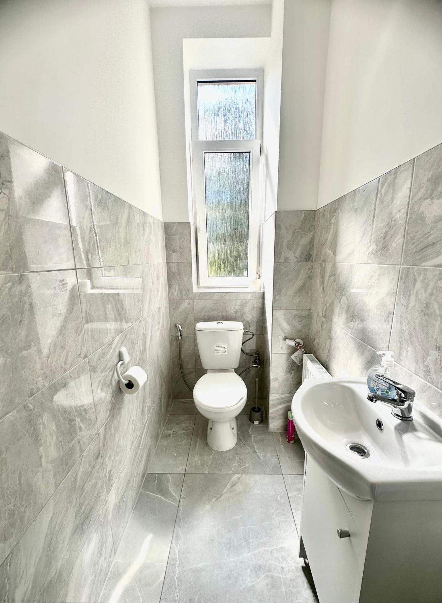 Apartment Th Карлови Вари Екстериор снимка