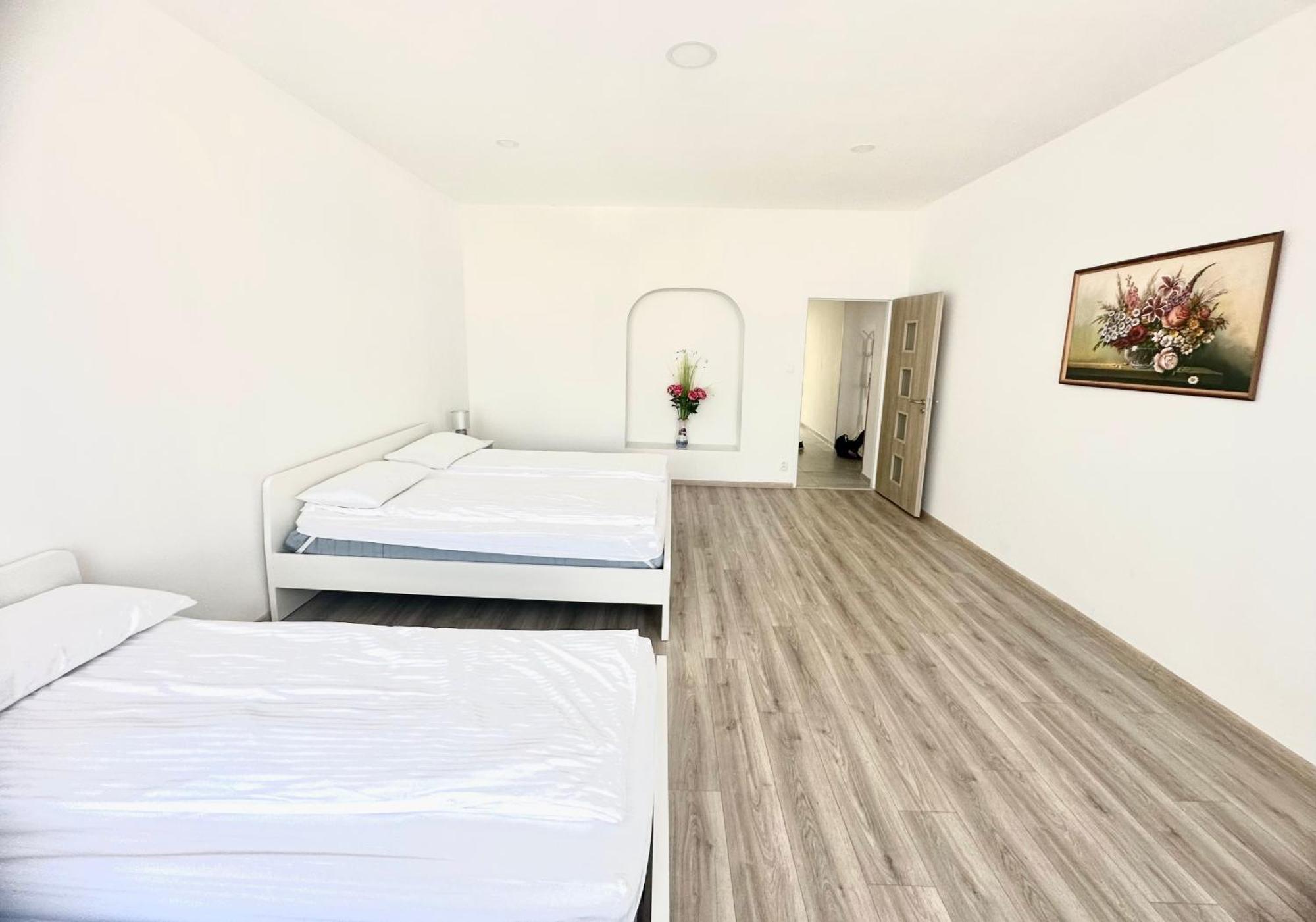 Apartment Th Карлови Вари Екстериор снимка